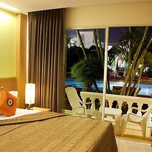 Deluxe Doppelzimmer mit Schwimmbadblick